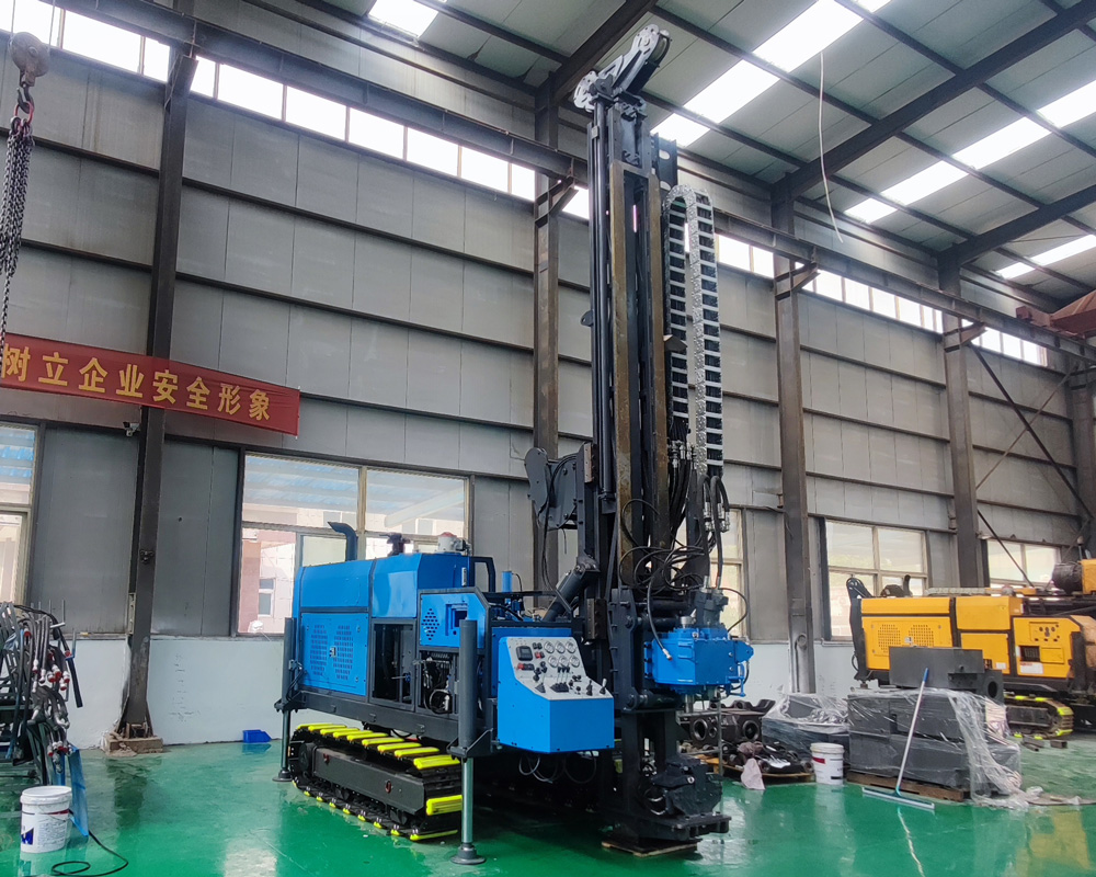 CR1000I Máy khoan - Hệ thống tời và bộ kẹp