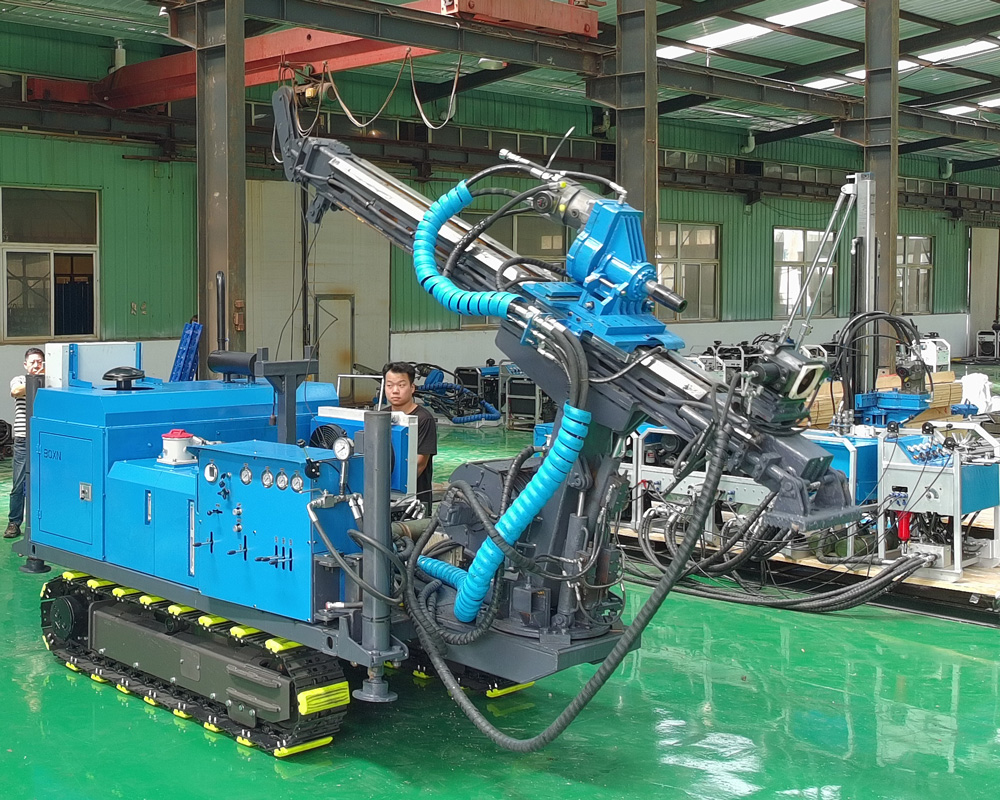 Chi tiết kết cấu cần khoan và khung trượt DTH30C