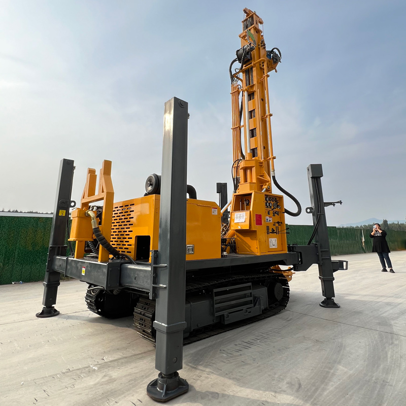 WR400RC Bố trí động cơ Yuchai và hệ phụ trợ