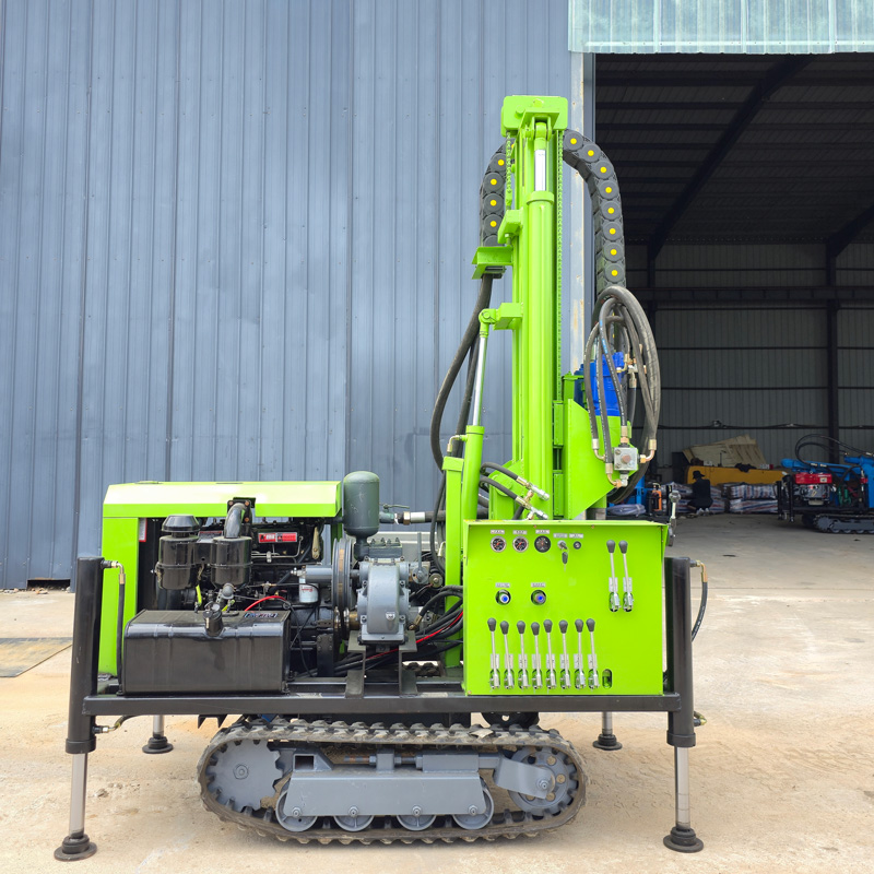 WR220SE Trưng bày toàn máy khoan giếng nước bánh xích mini