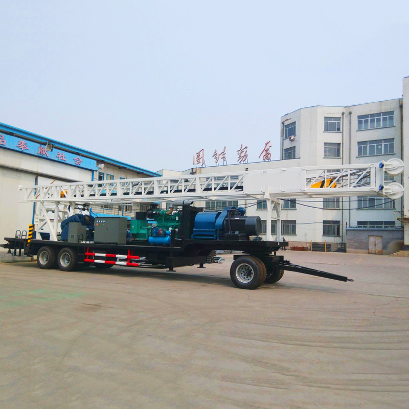 Trưng bày tổng thể máy khoan giếng nước kiểu rơ-moóc bàn xoay WRTR600