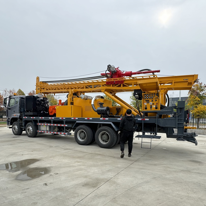 WRT1000 Giàn khoan nước gắn xe tải tháp thẳng toàn máy