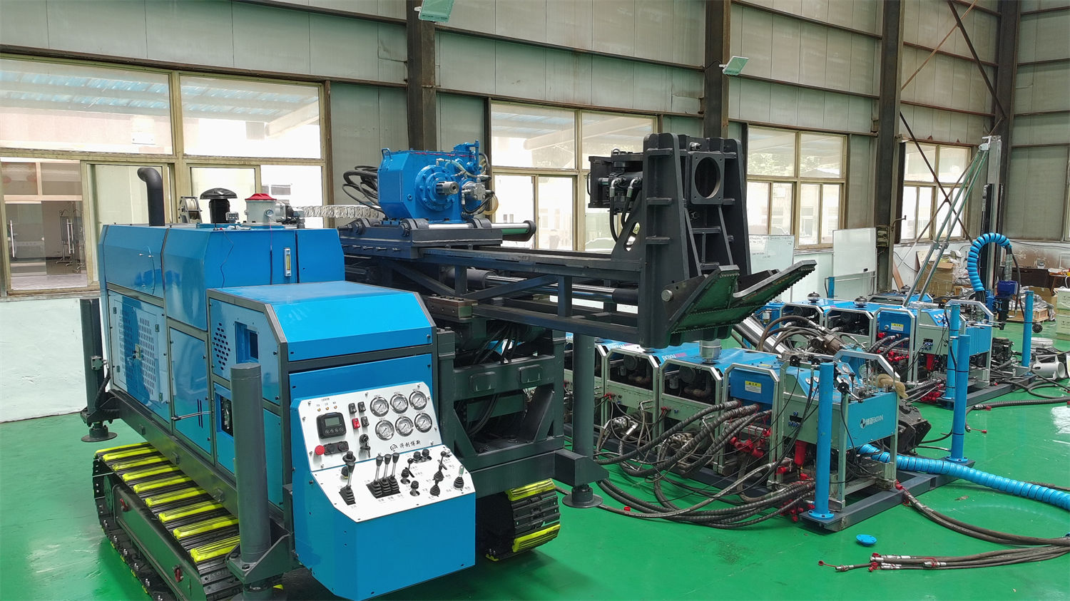 Công tác vận chuyển và lắp đặt trước khi vào dự án khoan lấy mẫu lõi vùng núi