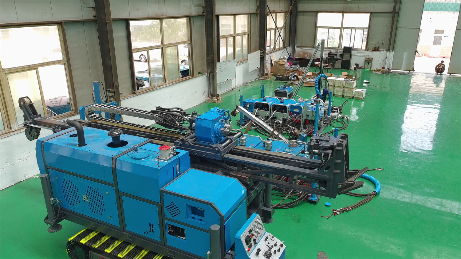 Cách đọc liên kết giữa độ sâu khoan, lực nâng và áp suất bơm trong tài liệu CR800P