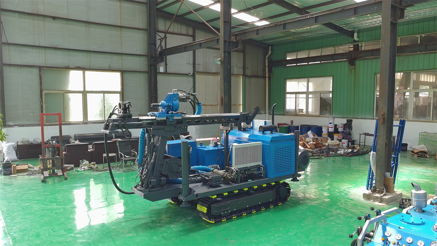 Định hướng năng lực khác biệt giữa khoan lỗ nông trong đá cứng công trình và khoan giếng nước thông thường