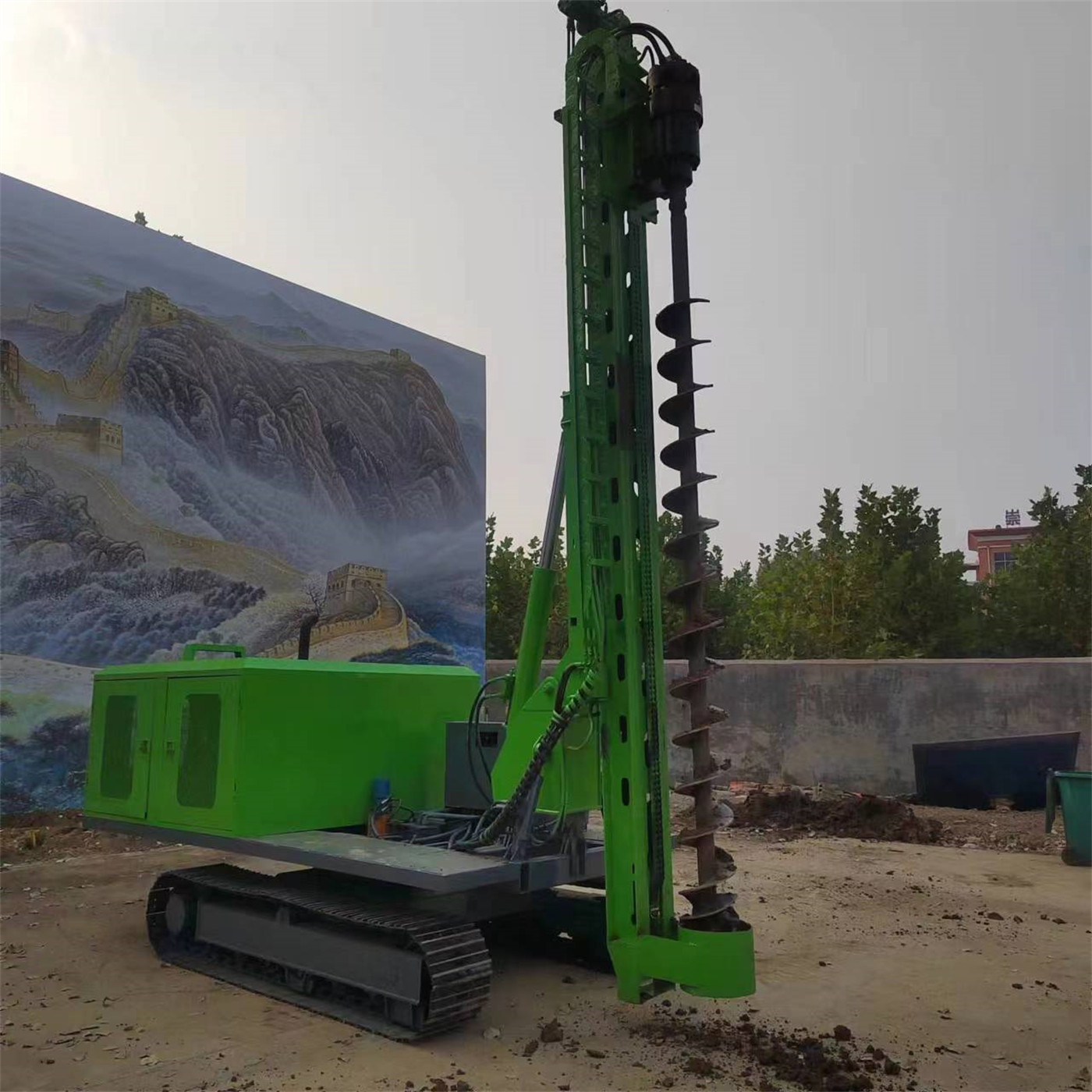 Giảm các thao tác thiết bị khi bố trí cọc liên tục trên khu vực quang điện lớn