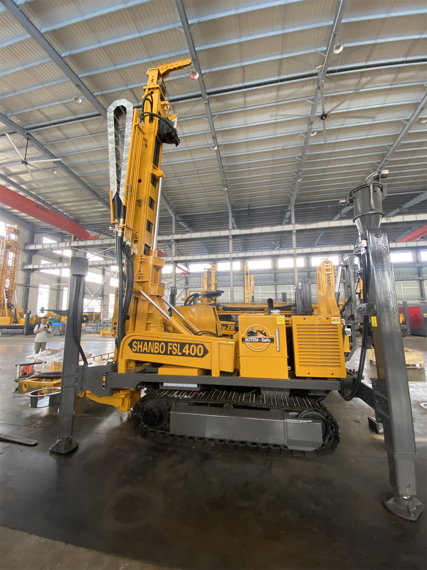 Từ mục tiêu dự án suy ngược WR400RC nên trang bị lấy mẫu mùn khoan hay lấy mẫu lõi liên tục