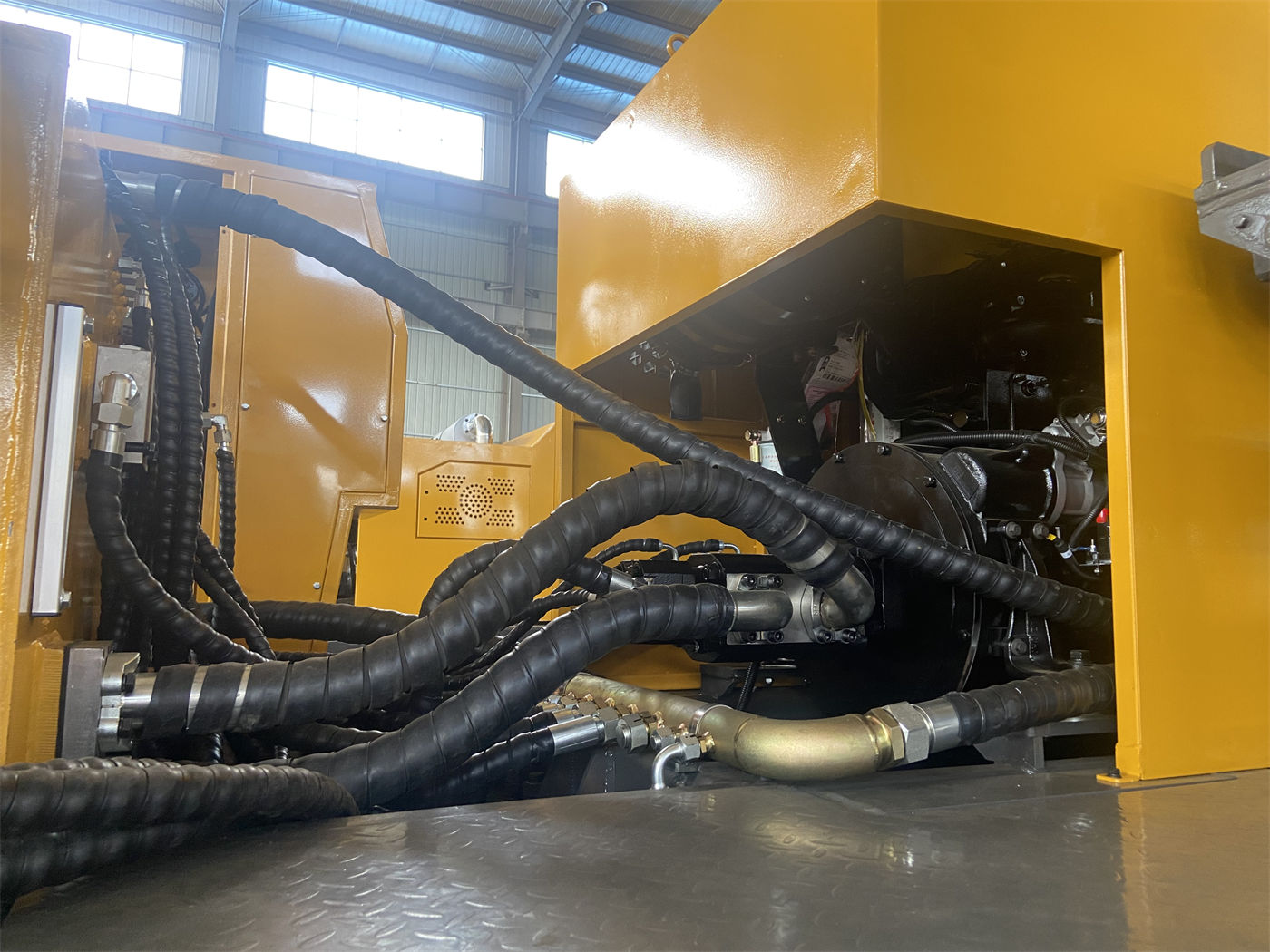 Đọc mối quan hệ phối hợp giữa hành trình dài và cần khoan từ bảng thông số WR300SEL