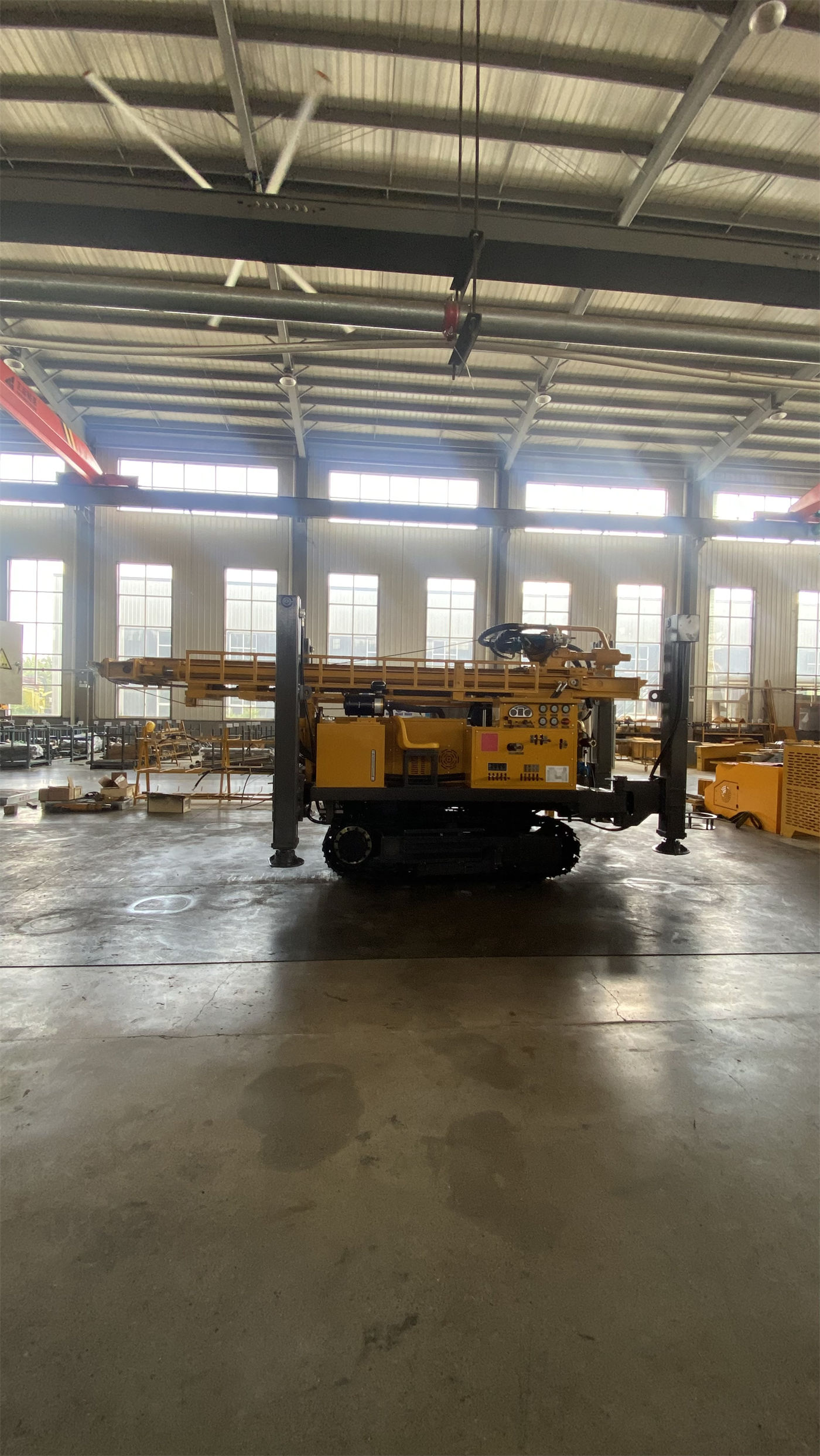 Khi mua giàn khoan bàn xoay kiểu kéo WRTR600, cần đối chiếu bơm bùn 3NB-130 và máy phát 200kW theo điều kiện dự án như thế nào?