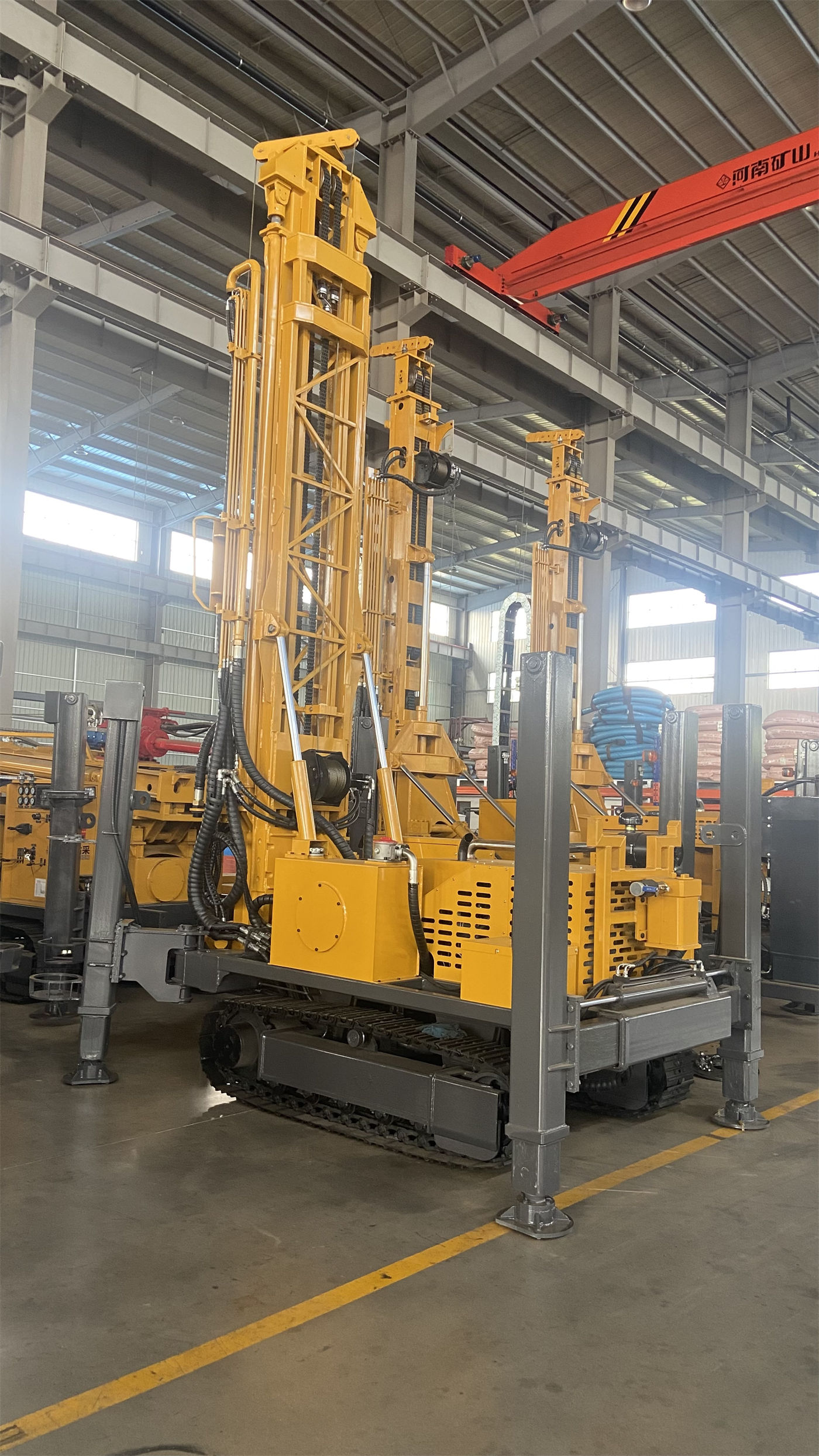 Máy khoan giếng nước làm việc trong môi trường nhiệt độ cao, lạnh giá hoặc gió cát: Khi mua cần xác nhận với nhà sản xuất những cấu hình thích ứng nào?