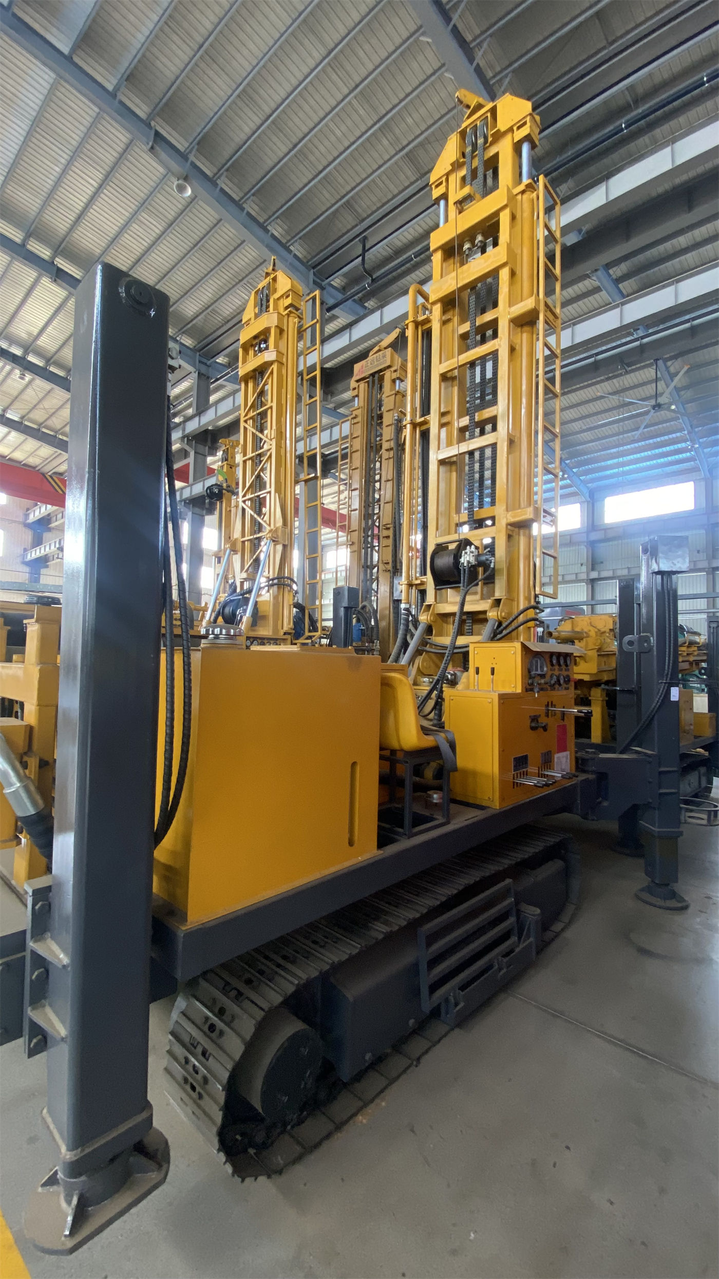 Khi mua phụ tùng và vật tư tiêu hao cho máy khoan giếng nước HJH, những phụ tùng dễ hỏng và bộ phận hệ thống bùn nào cần dự trữ trước?