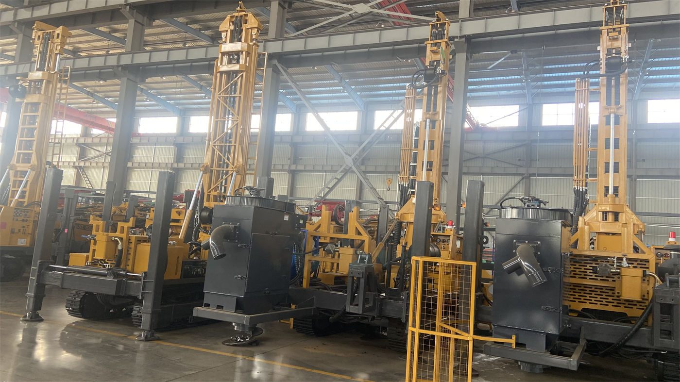 Cấu trúc máy khoan giếng: bàn xoay, tháp thẳng trên xe tải và tuần hoàn ngược bánh xích – mỗi loại phù hợp với tình huống thi công nào khi mua sắm?