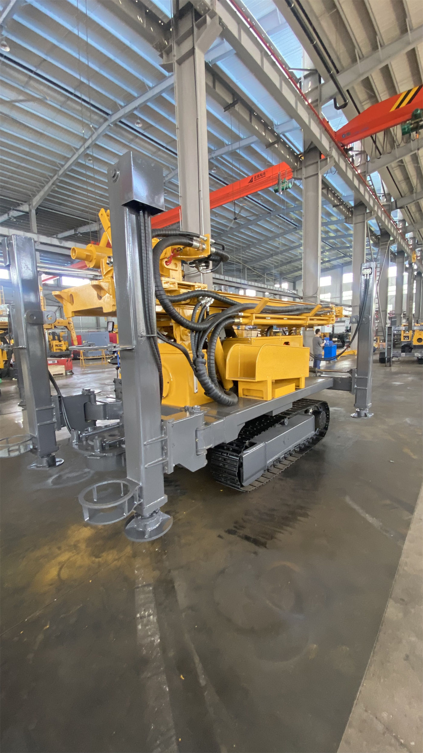 Các điều kiện tiên quyết cho máy khoan bánh xích trong khu vực khai thác mỏ