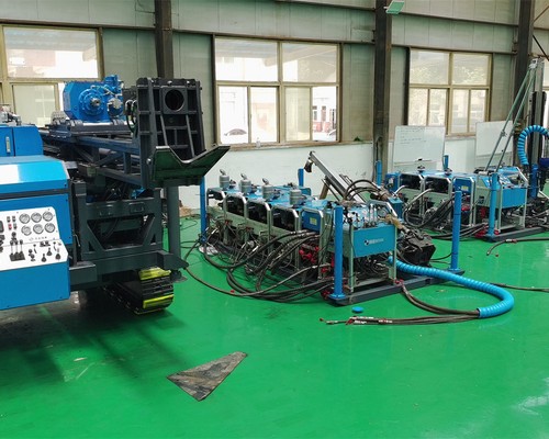 Mua máy khoan lõi sâu CR1200I 1200 m: Cách kiểm tra tính tương thích giữa lỗ thông 150 mm của đầu kẹ