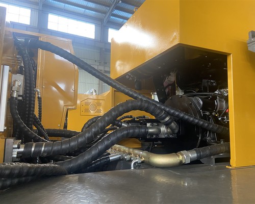 Mua máy khoan giếng nước WR500SE 500m hiệu quả chi phí: Kết hợp hành trình dài 6,6m và cần khoan 6m,
