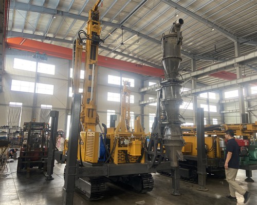 Chiều cao bánh xích điều chỉnh được, nhưng có phải mọi vị trí điện mặt trời trên núi đều dùng được?