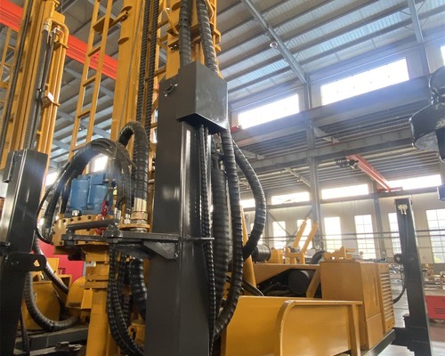 Một giàn khoan 200 mét trong mùa tưới tiêu nông nghiệp phải trải qua những công đoạn nào