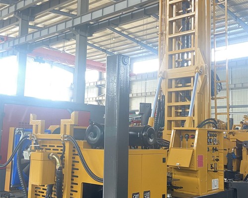 Hiểu sai khi coi mô-men xoắn hai chế độ như hộp số hai cấp
